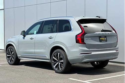 2025 Volvo XC90 Core