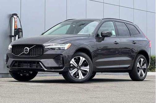 2025 Volvo XC60 Plus