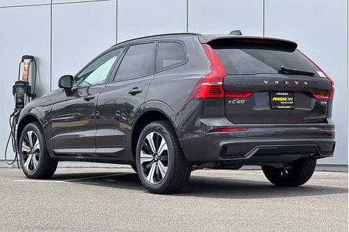 2025 Volvo XC60 Plus