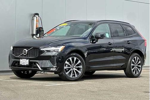2025 Volvo XC60 Core