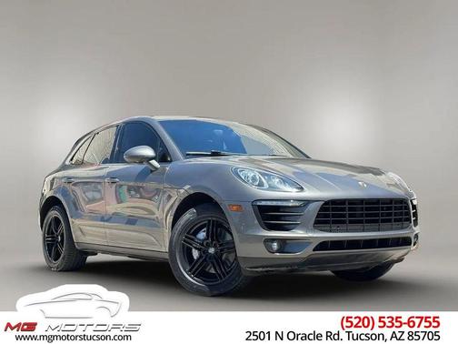 Agate Grey Metallic 2015 Porsche Macan Macan S