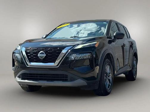 Super Black 2023 Nissan Rogue S