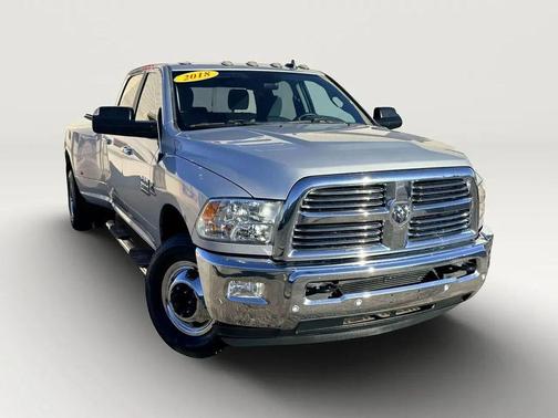 2018 RAM 3500 Big Horn Crew Cab 4x2 8' Box