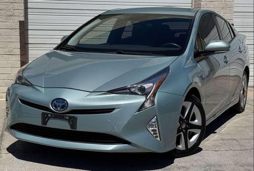 2016 Toyota Prius Three Touring