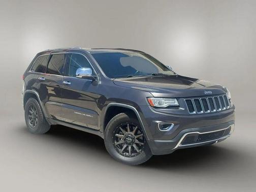 Brilliant Black Crystal Pearlcoat 2014 Jeep Grand Cherokee Limited