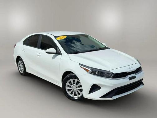 2024 Kia Forte LX
