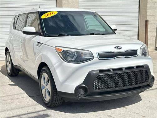 2016 Kia Soul Base