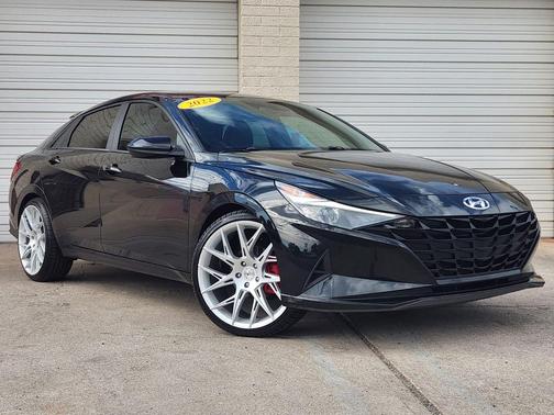 2022 Hyundai ELANTRA SEL