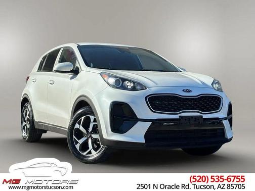 Snow White Pearl 2022 Kia Sportage LX