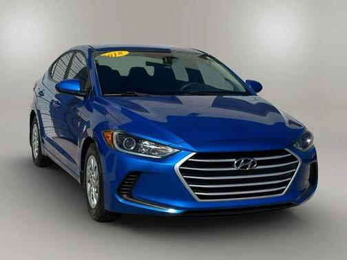2018 Hyundai ELANTRA SE