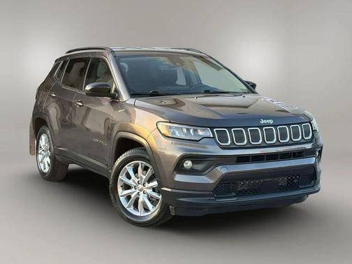 Granite Crystal Metallic Clearcoat 2022 Jeep Compass Latitude Lux