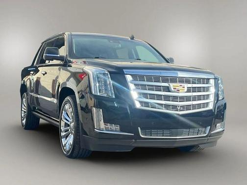 2018 Cadillac Escalade ESV Premium Luxury