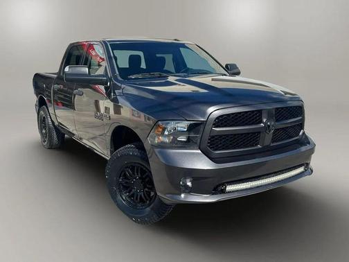 2016 RAM 1500 Tradesman/Express