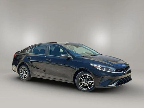 Aurora Black 2023 Kia Forte LXS