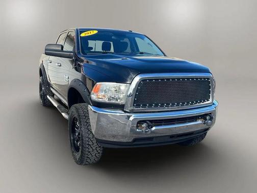 2017 RAM 2500 SLT Crew Cab 4x4 6'4' Box