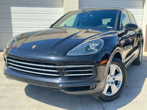 2019 Porsche Cayenne Base (Tiptronic)