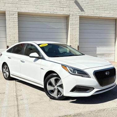2016 Hyundai SONATA Hybrid Limited