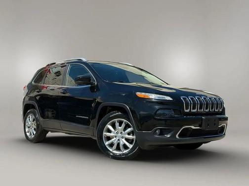 Diamond Black Crystal Pearlcoat 2018 Jeep Cherokee Limited