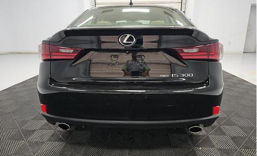 Obsidian 2016 Lexus IS 300 Base
