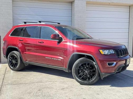 2020 Jeep Grand Cherokee Laredo
