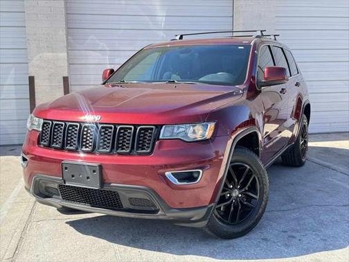 2020 Jeep Grand Cherokee Laredo