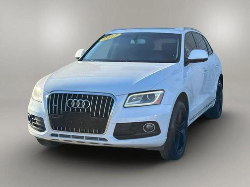 Glacier White Metallic 2017 Audi Q5 2.0T Premium
