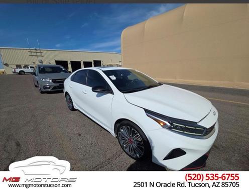 Snow White Pearl 2023 Kia Forte GT