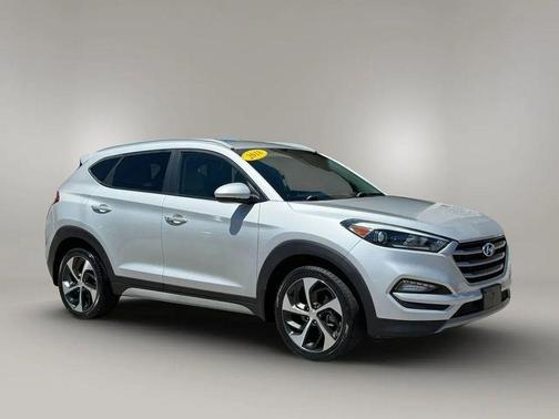 Molten Silver 2018 Hyundai TUCSON Sport