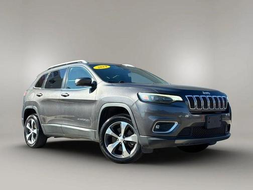 Granite Crystal Metallic Clearcoat 2019 Jeep Cherokee Limited