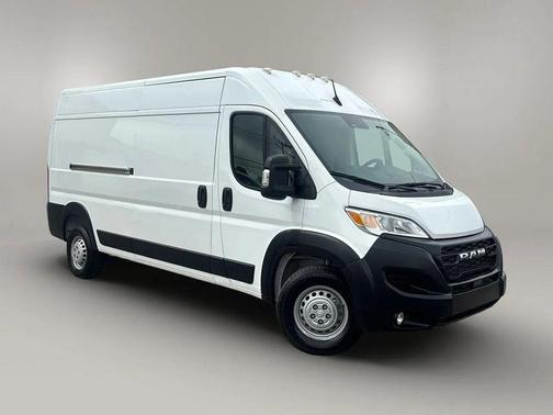 Bright White Clearcoat 2025 RAM ProMaster 2500 Tradesman