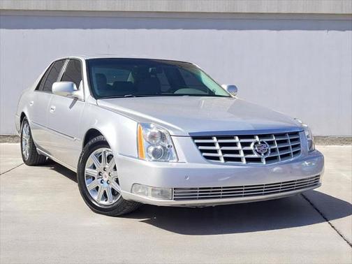 2011 Cadillac DTS Premium Collection