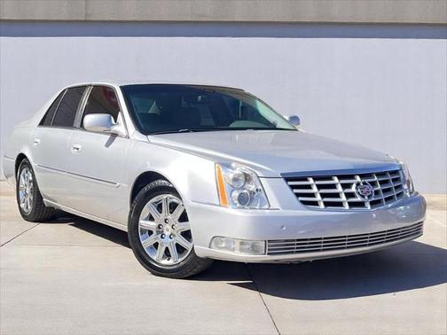 2011 Cadillac DTS Premium Collection