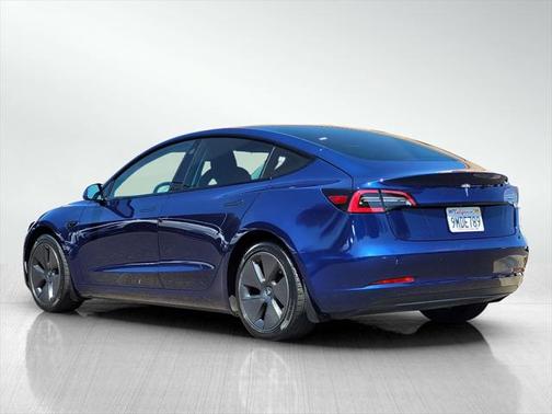 2023 Tesla Model 3 Standard Range