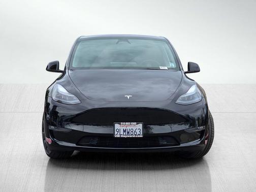 Solid Black 2024 Tesla Model Y Performance Dual Motor All-Wheel Drive