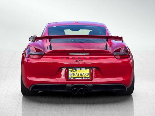 2016 Porsche Cayman GT4