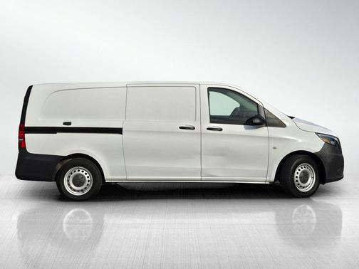 2023 Mercedes-Benz Metris Base
