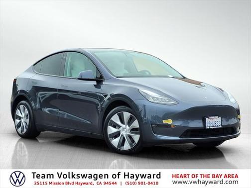 2022 Tesla Model Y Long Range Dual Motor All-Wheel Drive
