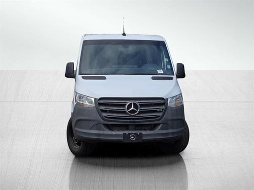 2019 Mercedes-Benz Sprinter 2500 Standard Roof