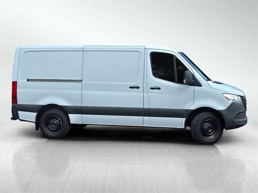 2019 Mercedes-Benz Sprinter 2500 Standard Roof