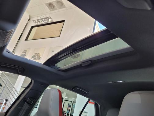 2025 Volkswagen Golf GTI 2.0T S DSG