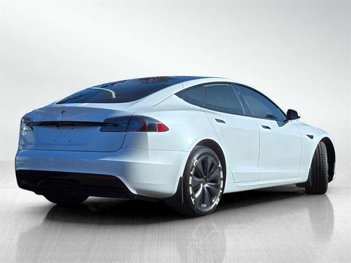 2021 Tesla Model S Long Range