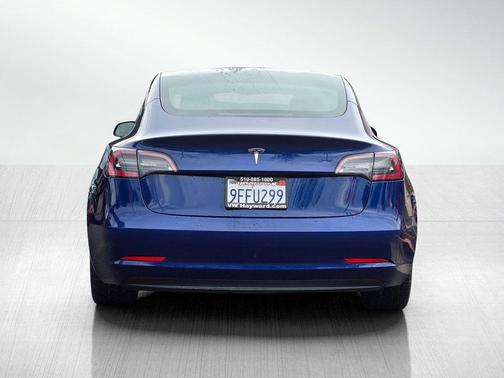 Deep Blue Metallic 2023 Tesla Model 3 Standard Range