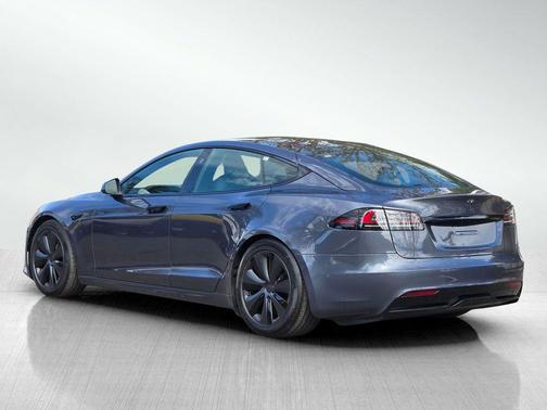 2023 Tesla Model S Standard Range