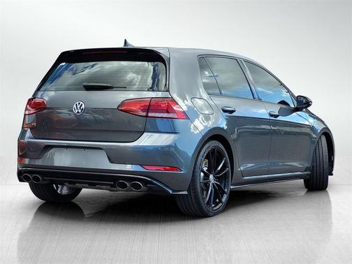 2019 Volkswagen Golf R 2.0T DSG