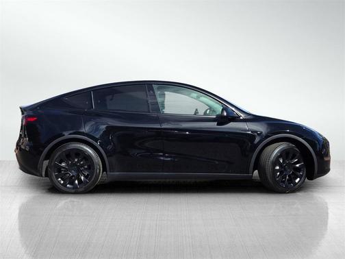 2024 Tesla Model Y Long Range Dual Motor All-Wheel Drive