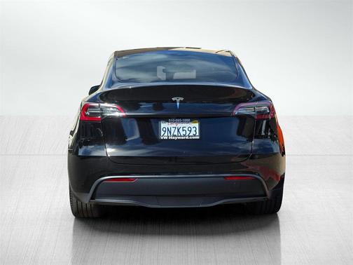 2024 Tesla Model Y Long Range Dual Motor All-Wheel Drive