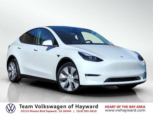 2023 Tesla Model Y Long Range Dual Motor All-Wheel Drive