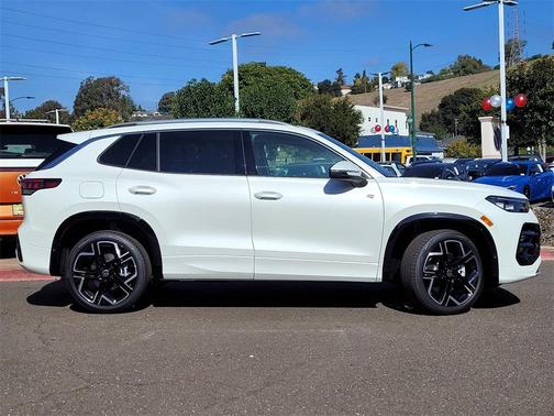 2026 Volkswagen Tiguan 2.0T SEL R-Line 4MOTION