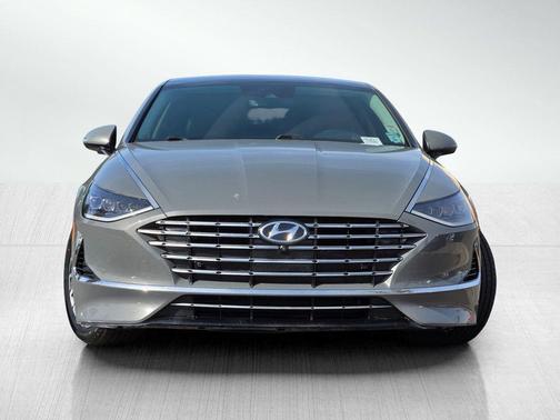 2020 Hyundai SONATA Hybrid Limited