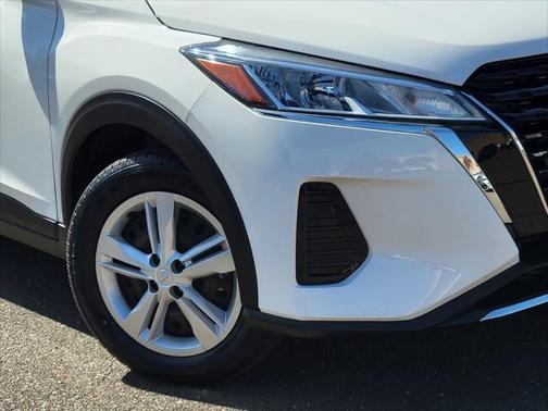 2022 Nissan Kicks S